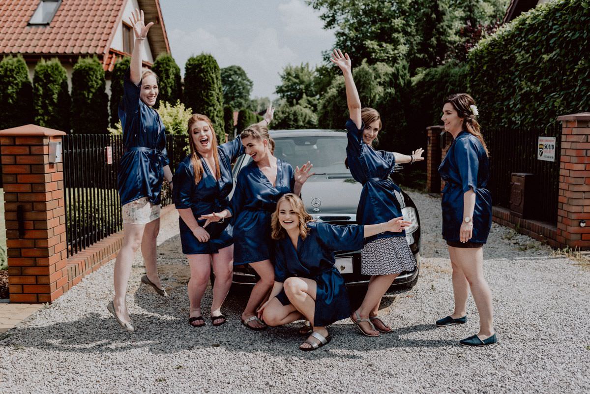 bridesmaids in blue dresses crazy photo